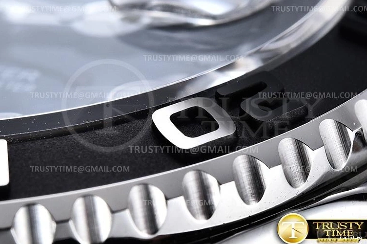 1103 ROLYM179 – YachtMaster EyeCatching 1076